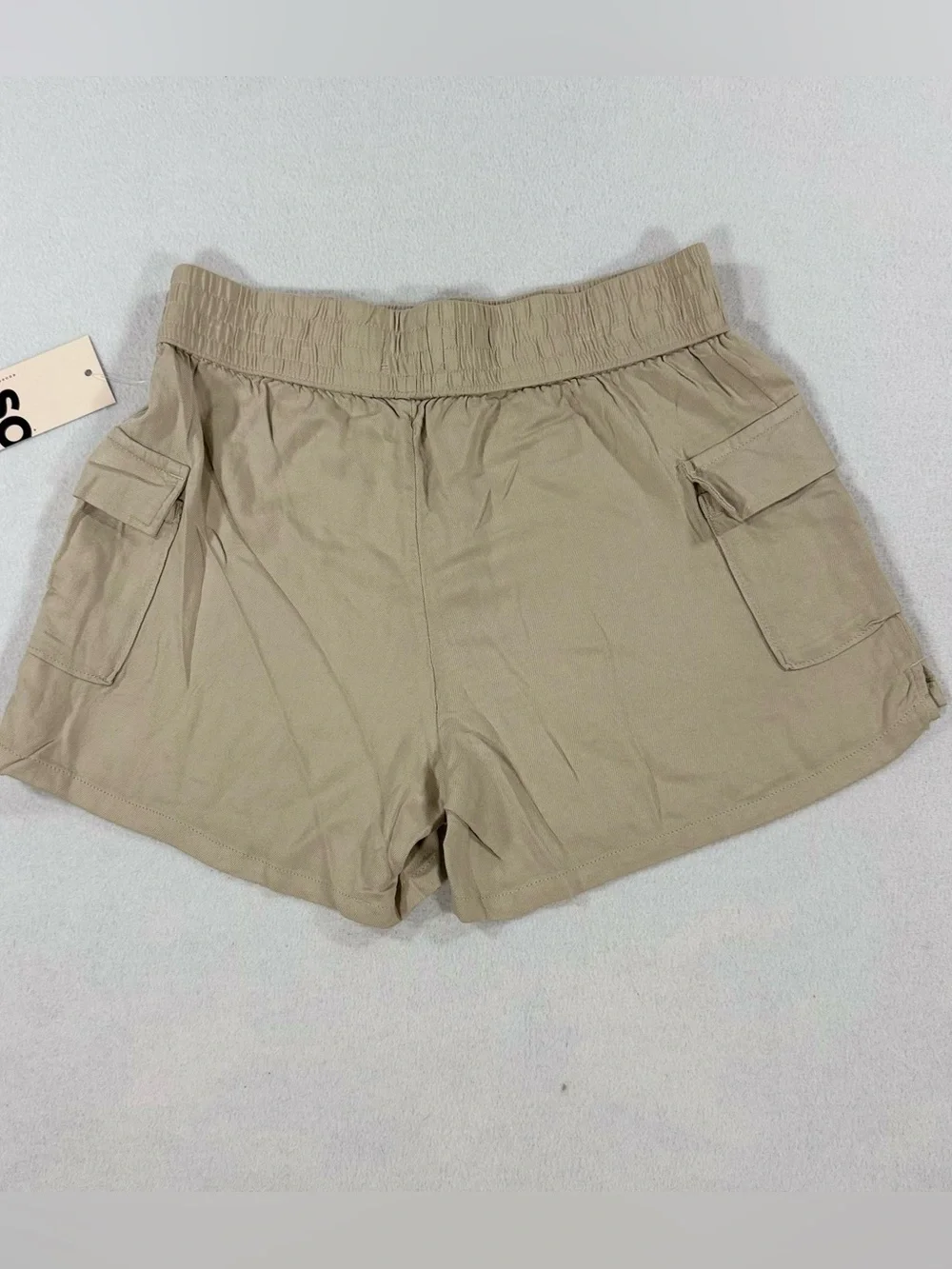 SO Girls' Tan Khaki Cargo Shorts Size Large 10/12 Pull On Waist Flowy NWT